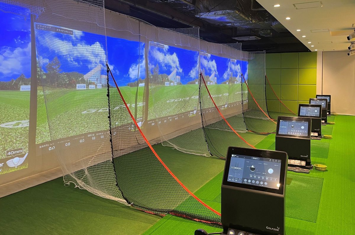 GOLFZONドライビングレンジ東新宿